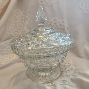 Anchor Hocking Wexford Diamond Glass Pedestal Covered Candy Dish